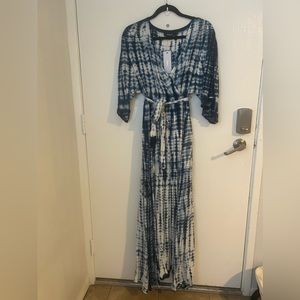 Red dress boutique style Aakaa blue and white long flowy dress size small